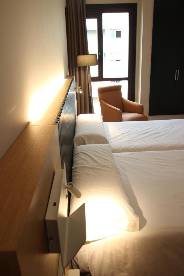 Hotel Alcantara Caceres Exterior photo