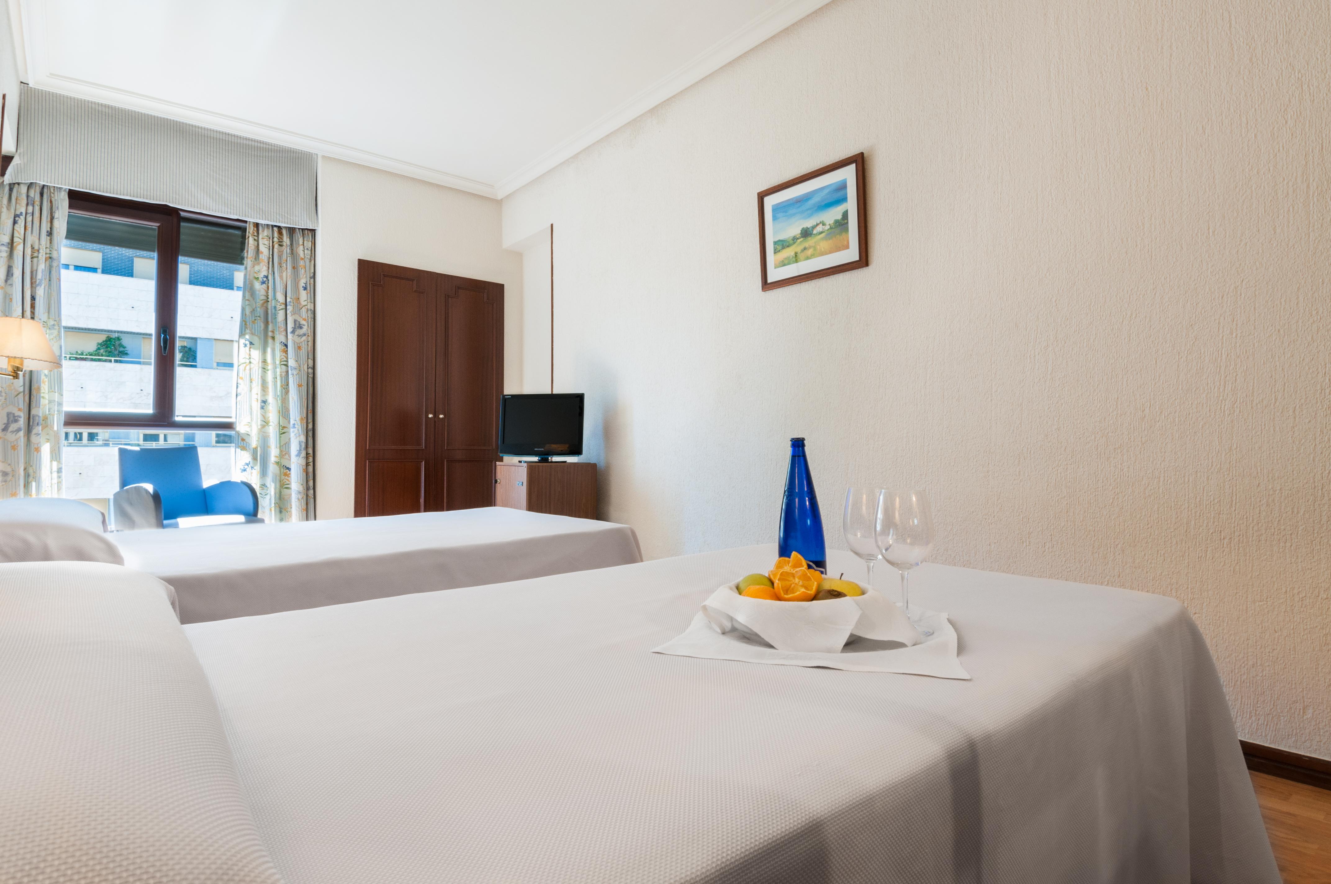 Hotel Alcantara Caceres Exterior photo