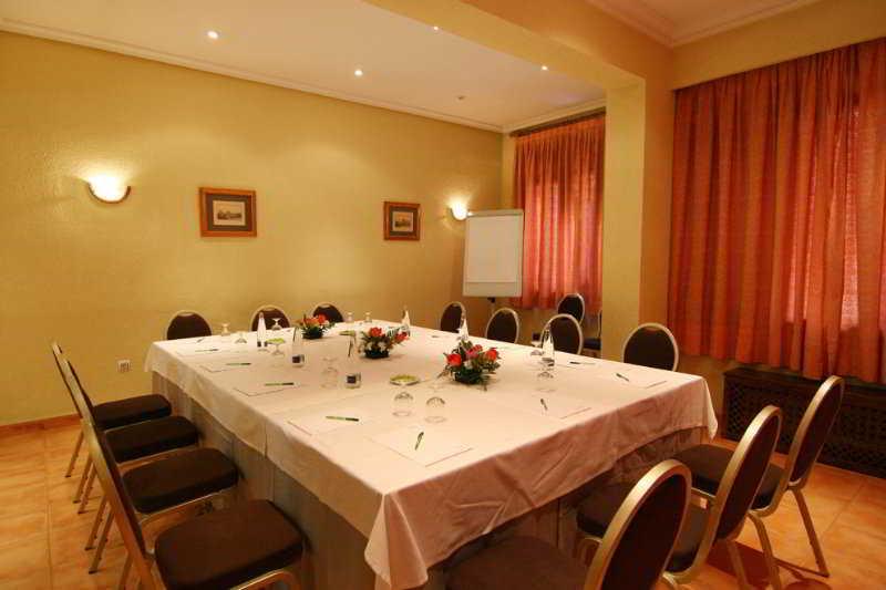 Hotel Alcantara Caceres Exterior photo